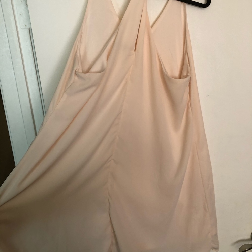 Gorgeous baby pink mini halter dress. Size 20 - Picture 3 of 4